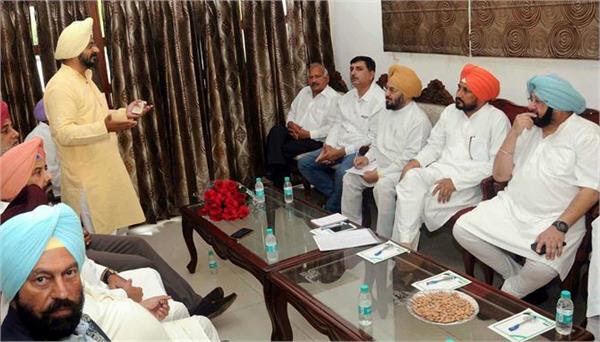 ಕುಟುಕು ಕಾರ್ಯಾಚರಣೆಗೆ ಆಪ್ ಸಚಿವ ‘ ಬಲಿ ’ ಬಳಿಕ ಕಾಂಗ್ರೆಸ್ ನಲ್ಲೂ ತಳಮಳ